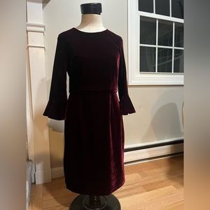 Donna Morgan Women's Jean 3/4 Bell Sleeve Velvet Sheath Dress size 6